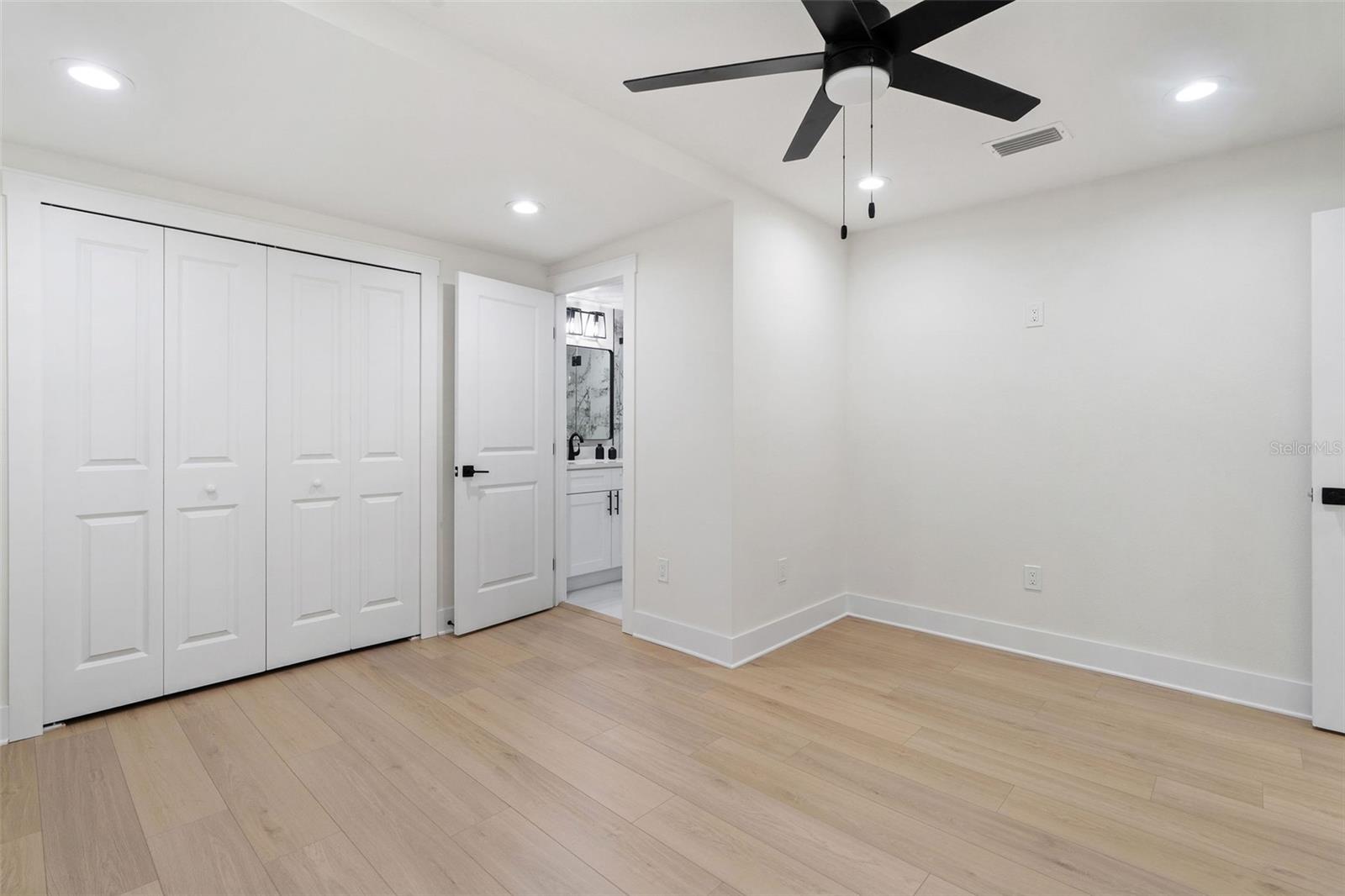 Image 14 of 26 For 8711 Dexter Avenue