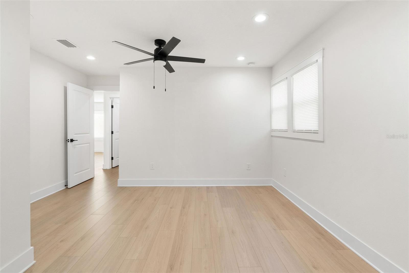 Image 15 of 26 For 8711 Dexter Avenue