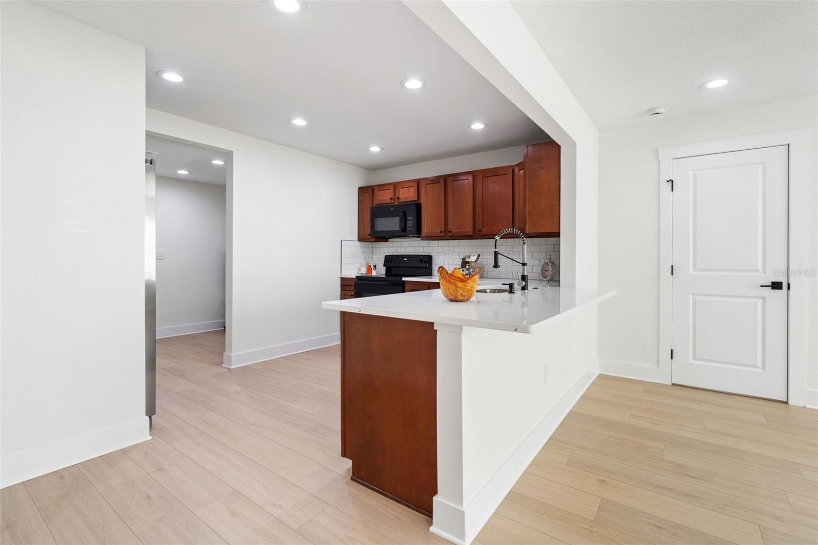 Image 8 of 26 For 8711 Dexter Avenue