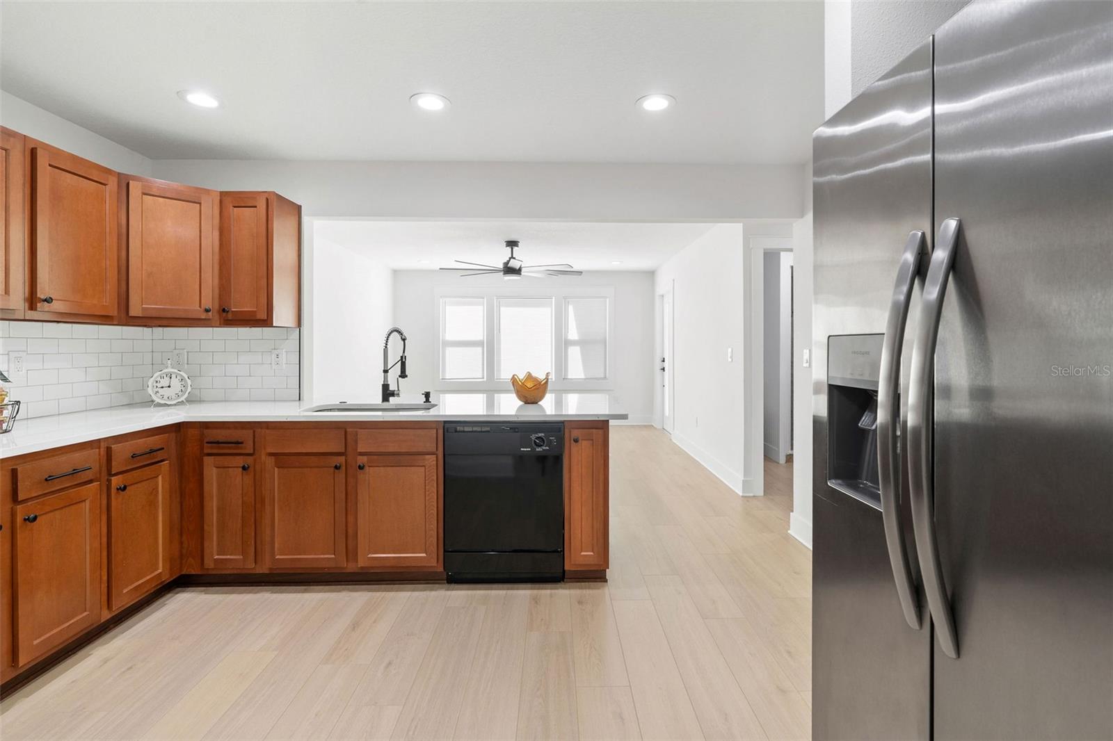 Image 9 of 26 For 8711 Dexter Avenue