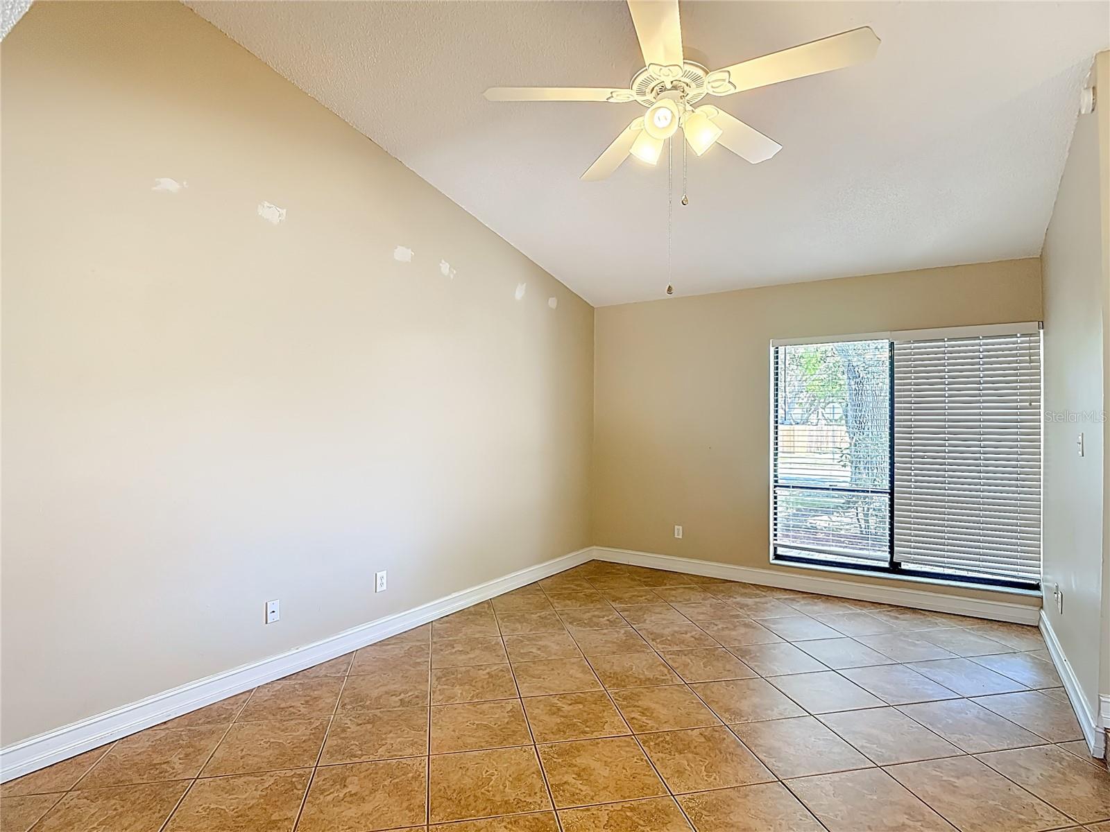 Image 14 of 70 For 5001 Melrow Court