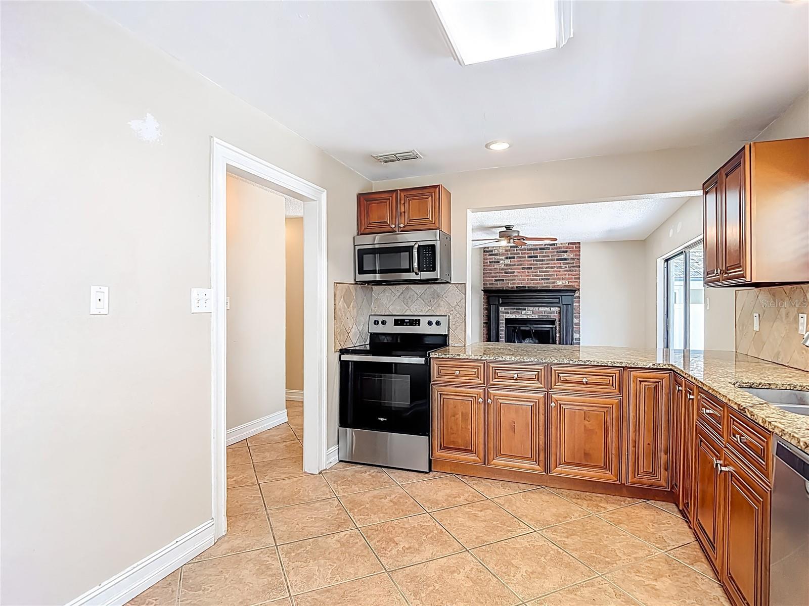 Image 21 of 70 For 5001 Melrow Court