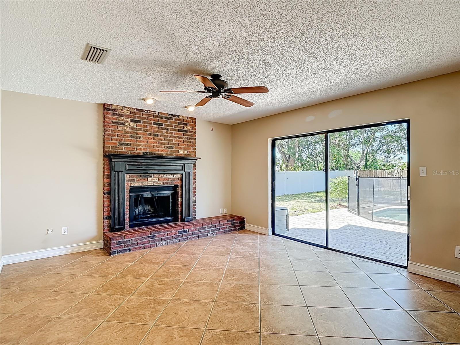 Image 26 of 70 For 5001 Melrow Court