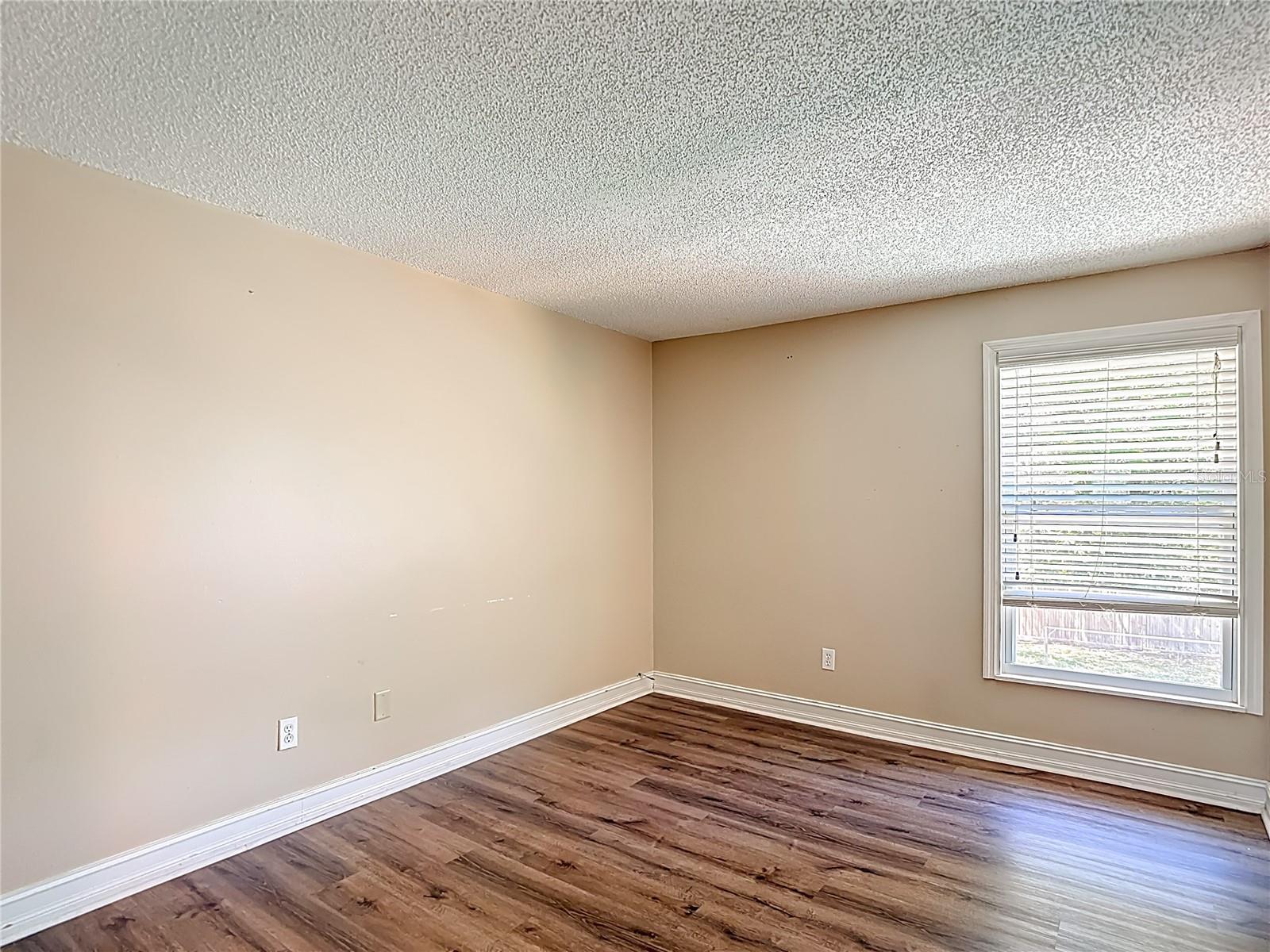 Image 38 of 70 For 5001 Melrow Court