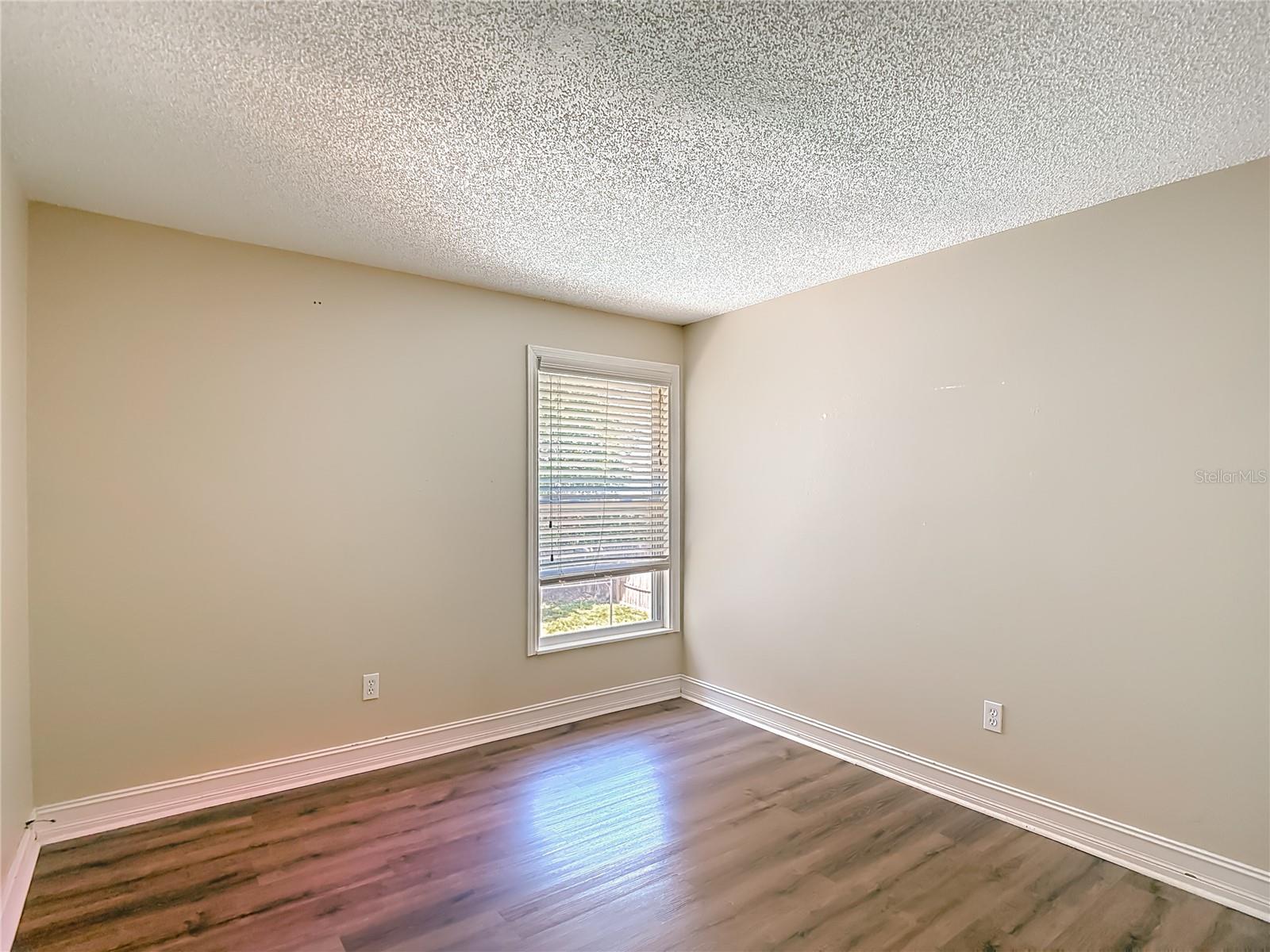 Image 41 of 70 For 5001 Melrow Court