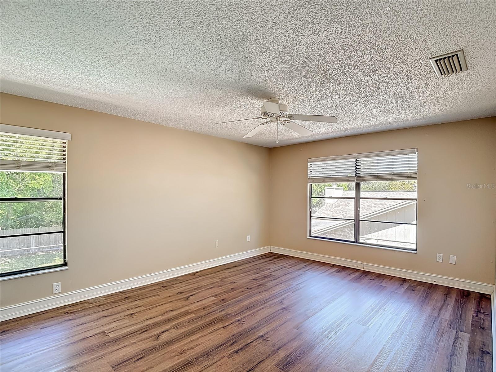 Image 50 of 70 For 5001 Melrow Court