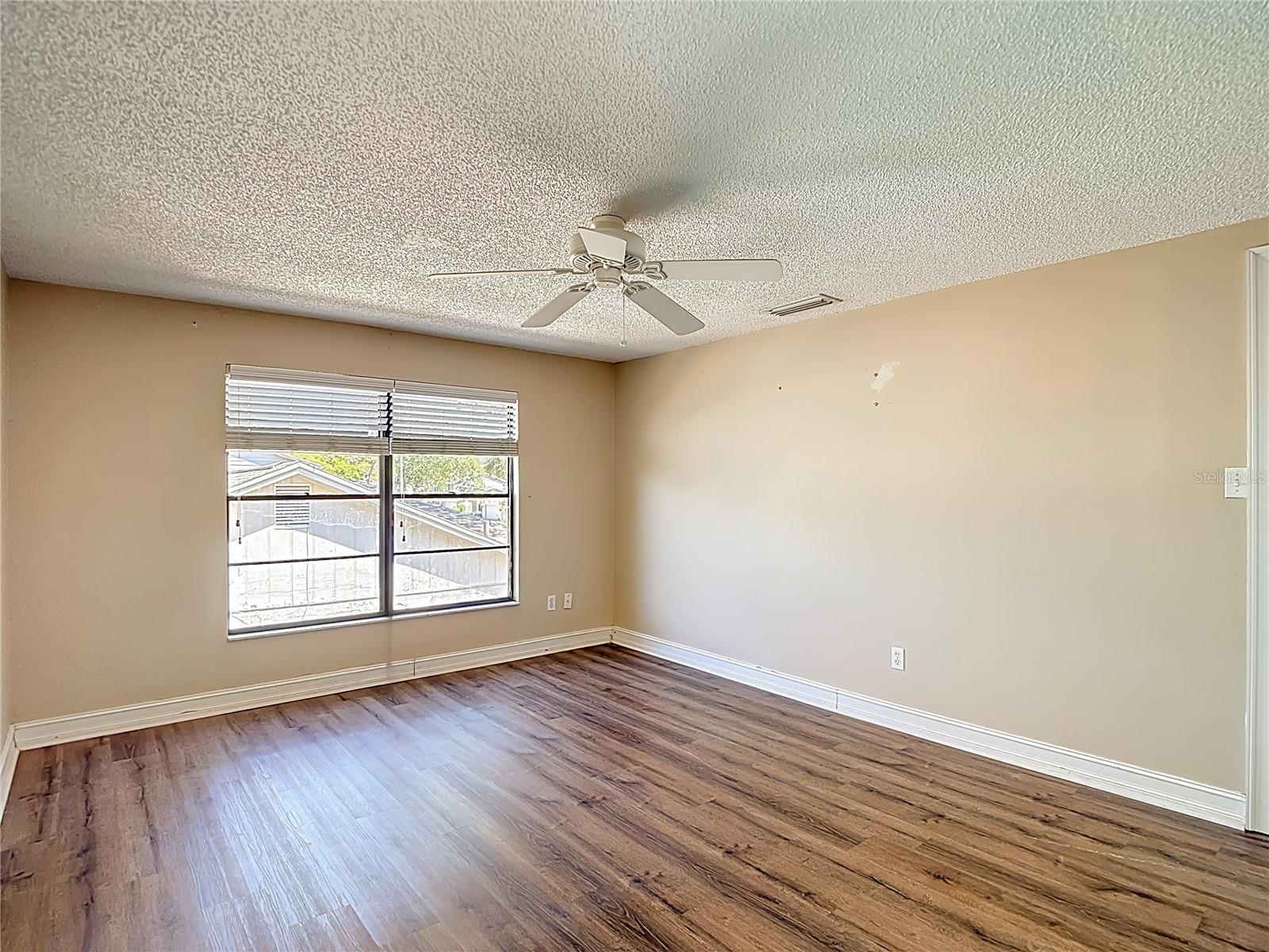 Image 53 of 70 For 5001 Melrow Court