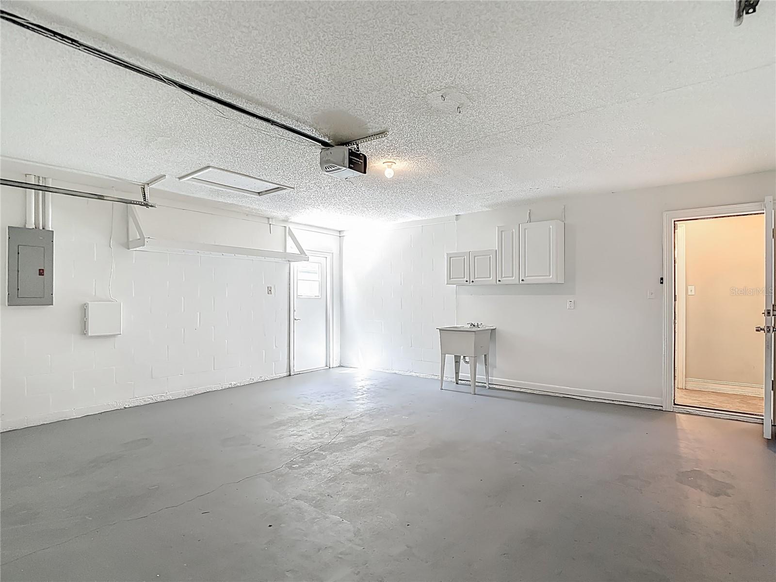 Image 57 of 70 For 5001 Melrow Court