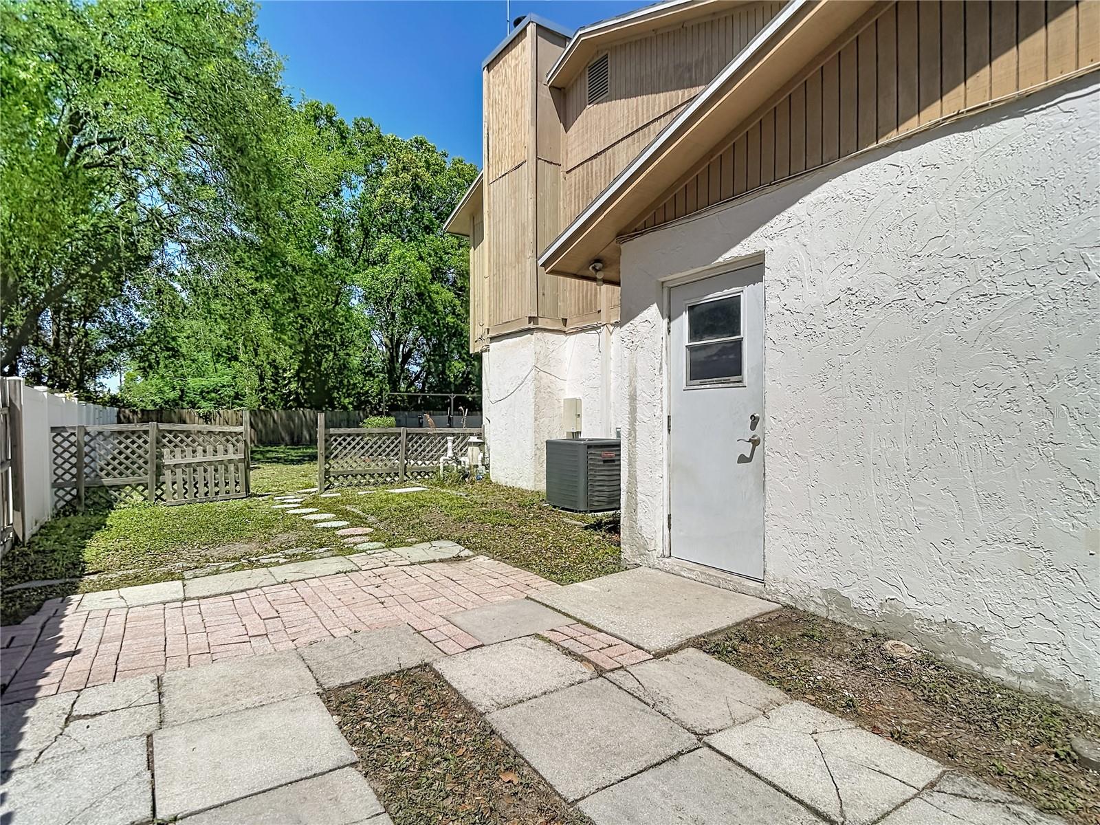 Image 67 of 70 For 5001 Melrow Court