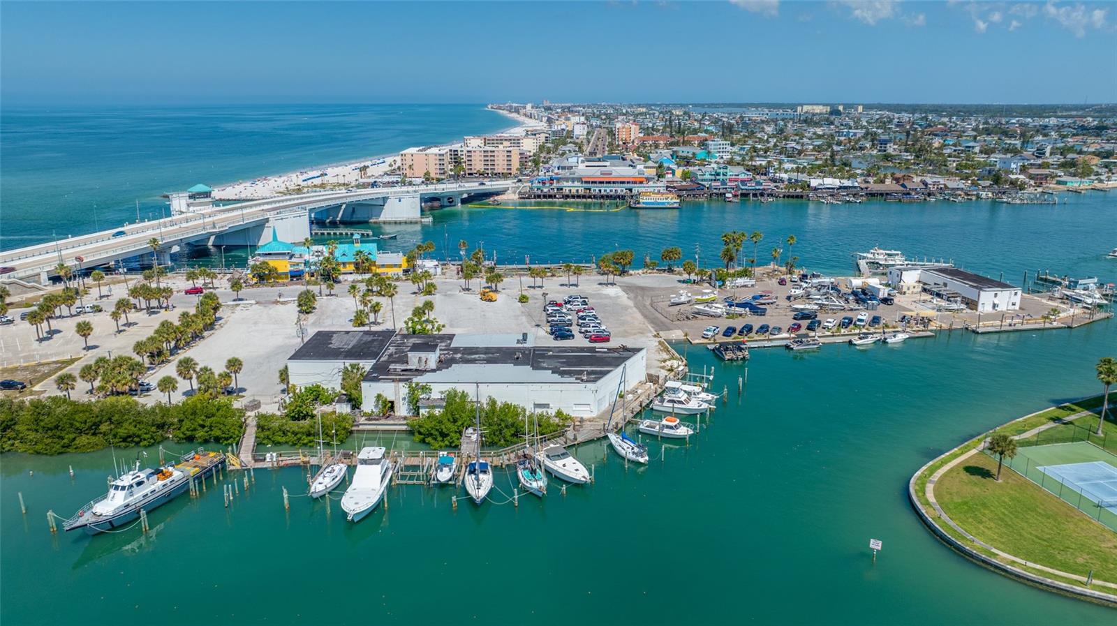 Image 13 of 86 For 12424 Capri Circle N 5