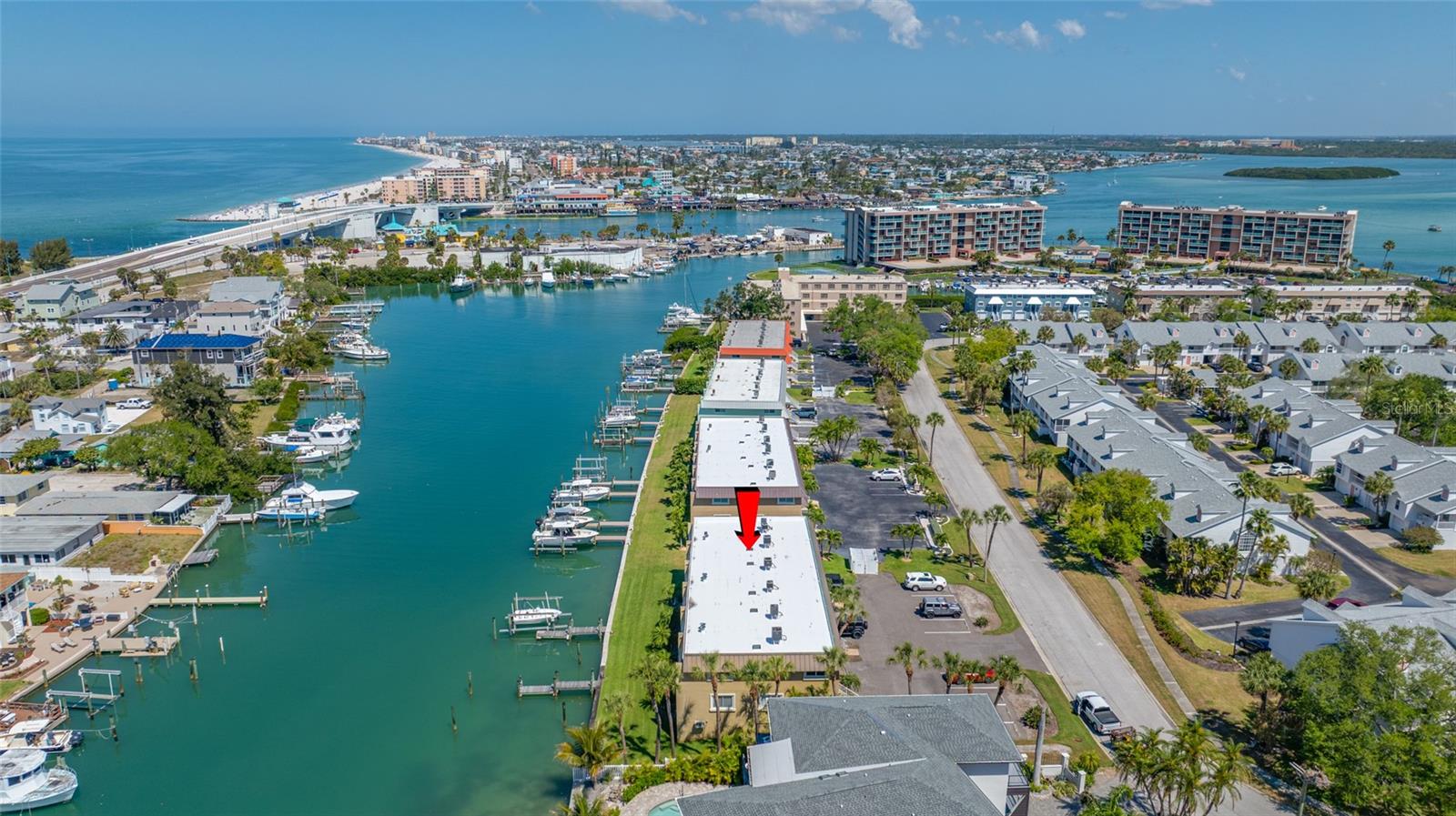 Image 18 of 86 For 12424 Capri Circle N 5