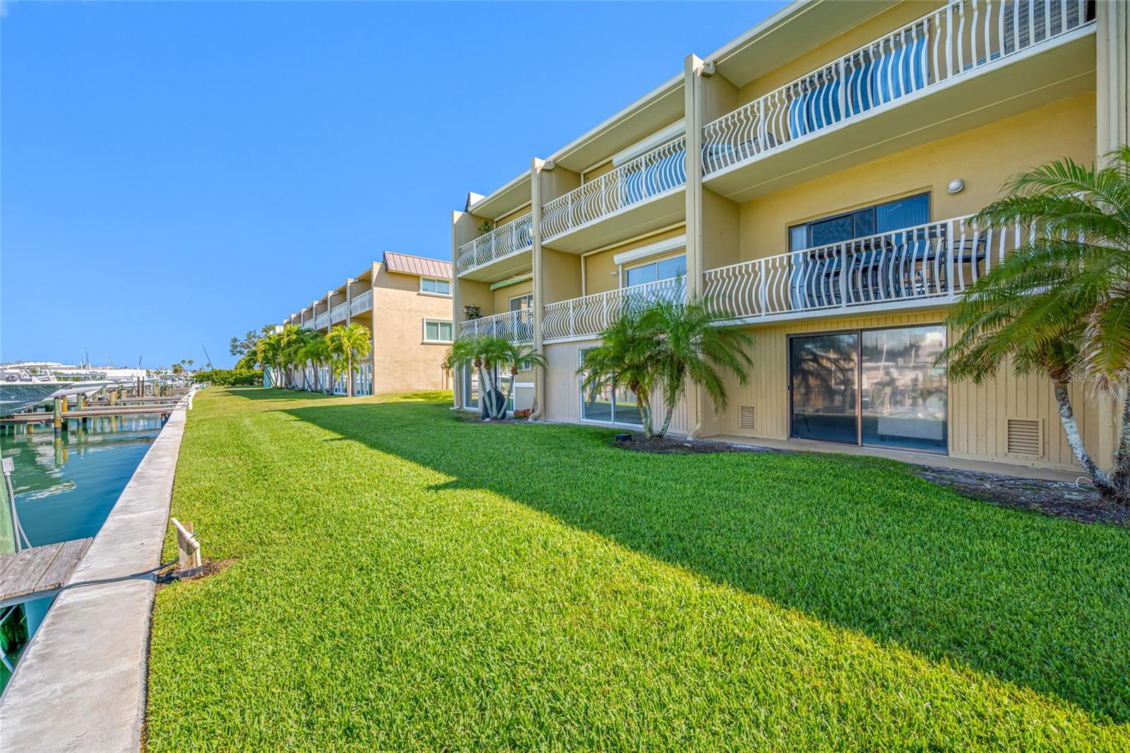 Image 38 of 86 For 12424 Capri Circle N 5