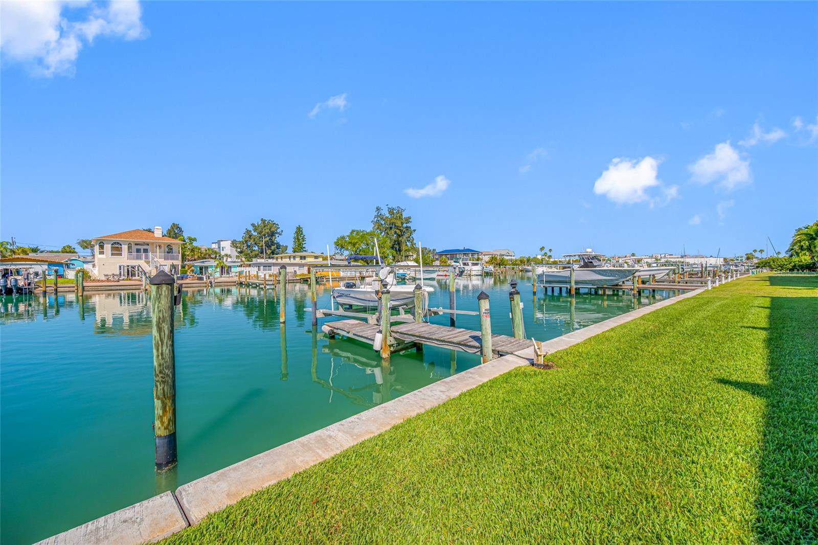 Image 39 of 86 For 12424 Capri Circle N 5