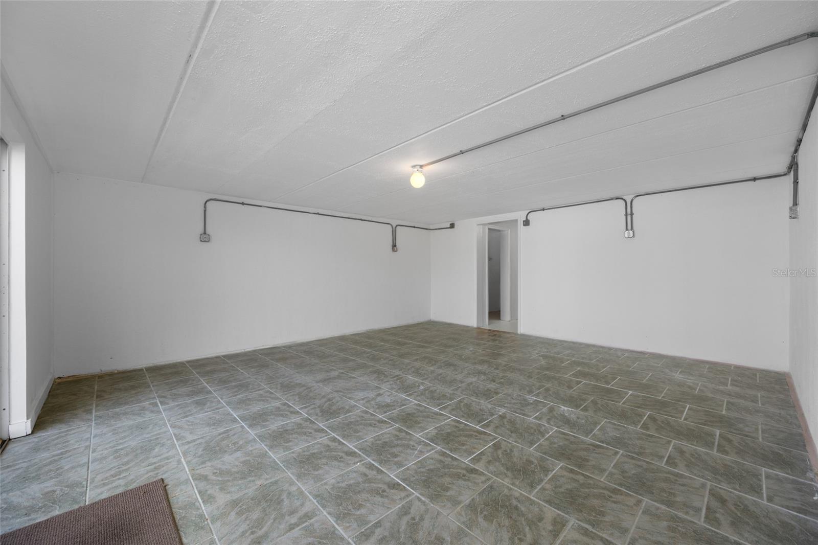 Image 47 of 86 For 12424 Capri Circle N 5