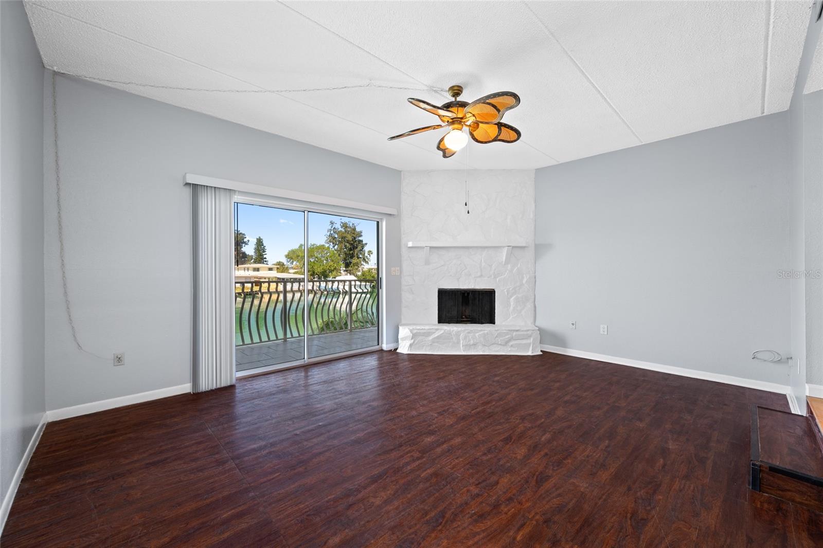 Image 5 of 86 For 12424 Capri Circle N 5