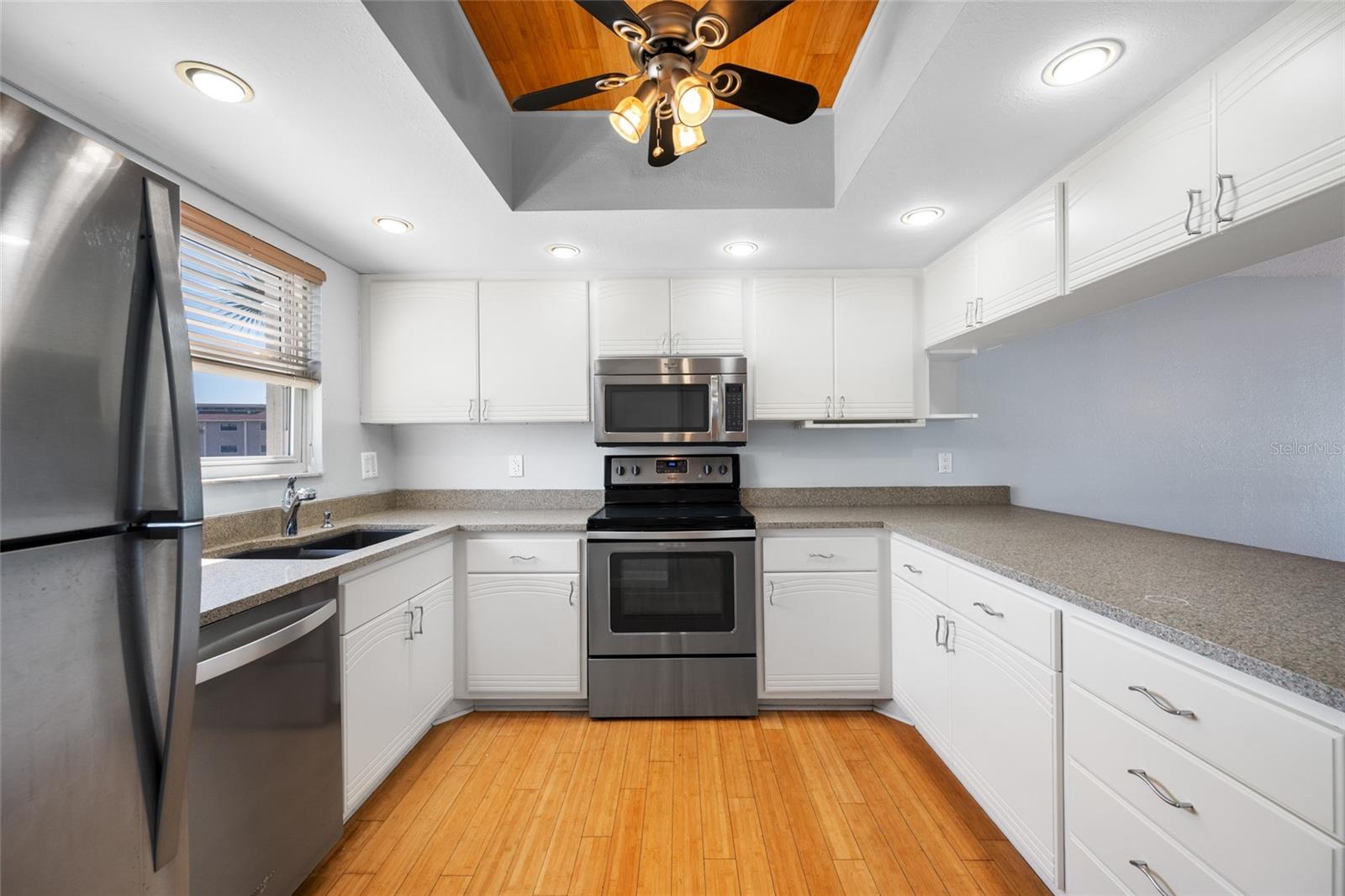 Image 58 of 86 For 12424 Capri Circle N 5