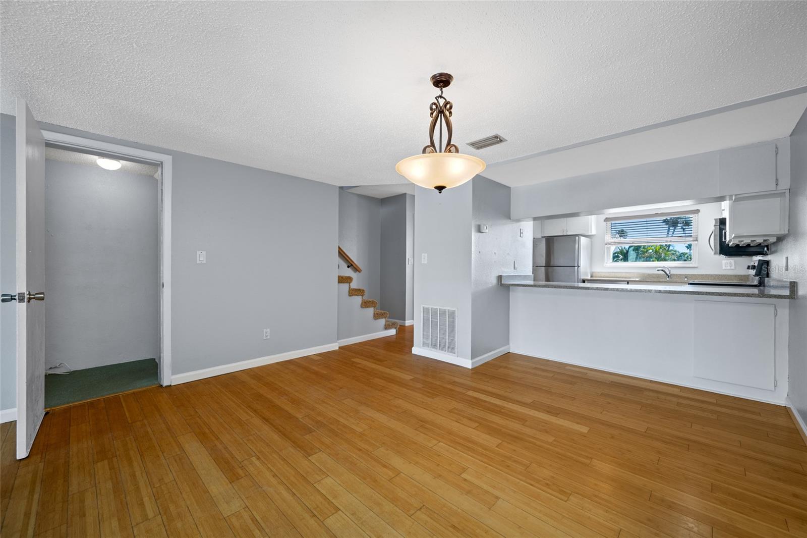 Image 63 of 86 For 12424 Capri Circle N 5