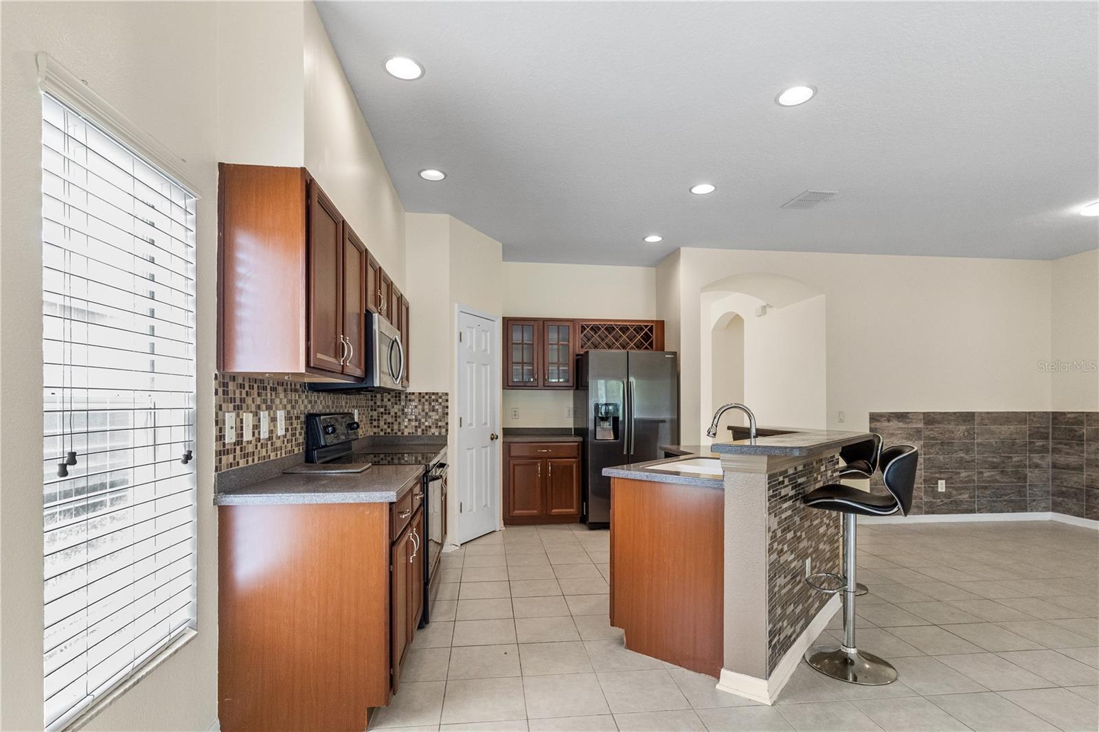 Image 17 of 30 For 12631 Chenwood Avenue