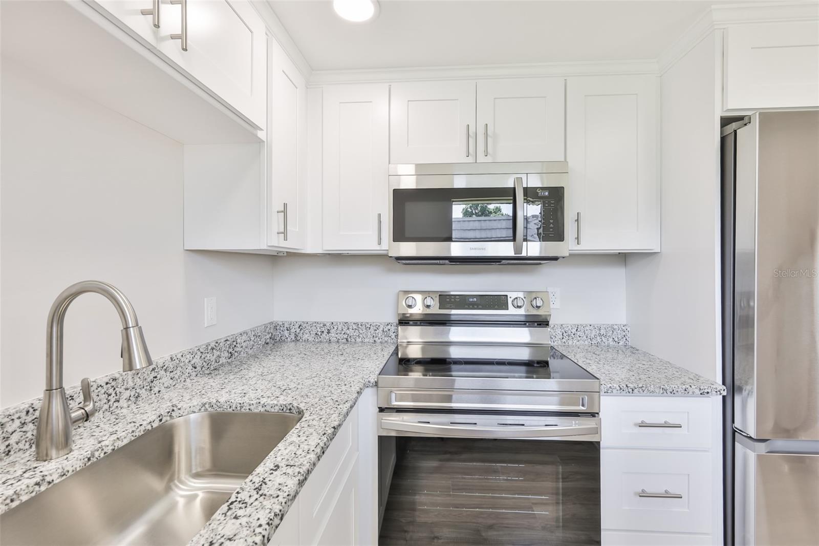 Image 10 of 72 For 1802 Bedford Terrace 184