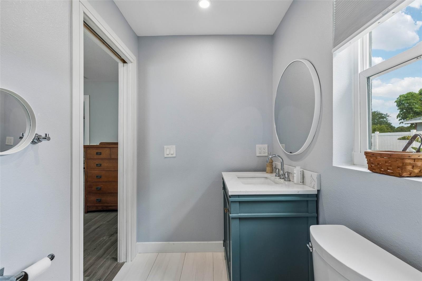 Image 13 of 29 For 4390 Trout Drive Se