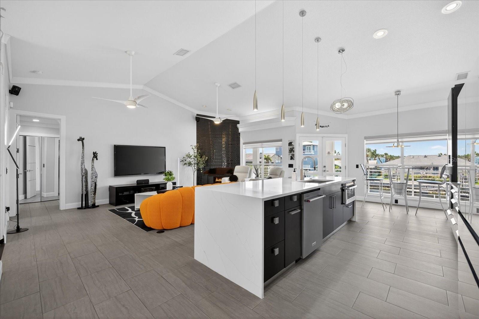 Image 10 of 100 For 5101 Southshore Drive
