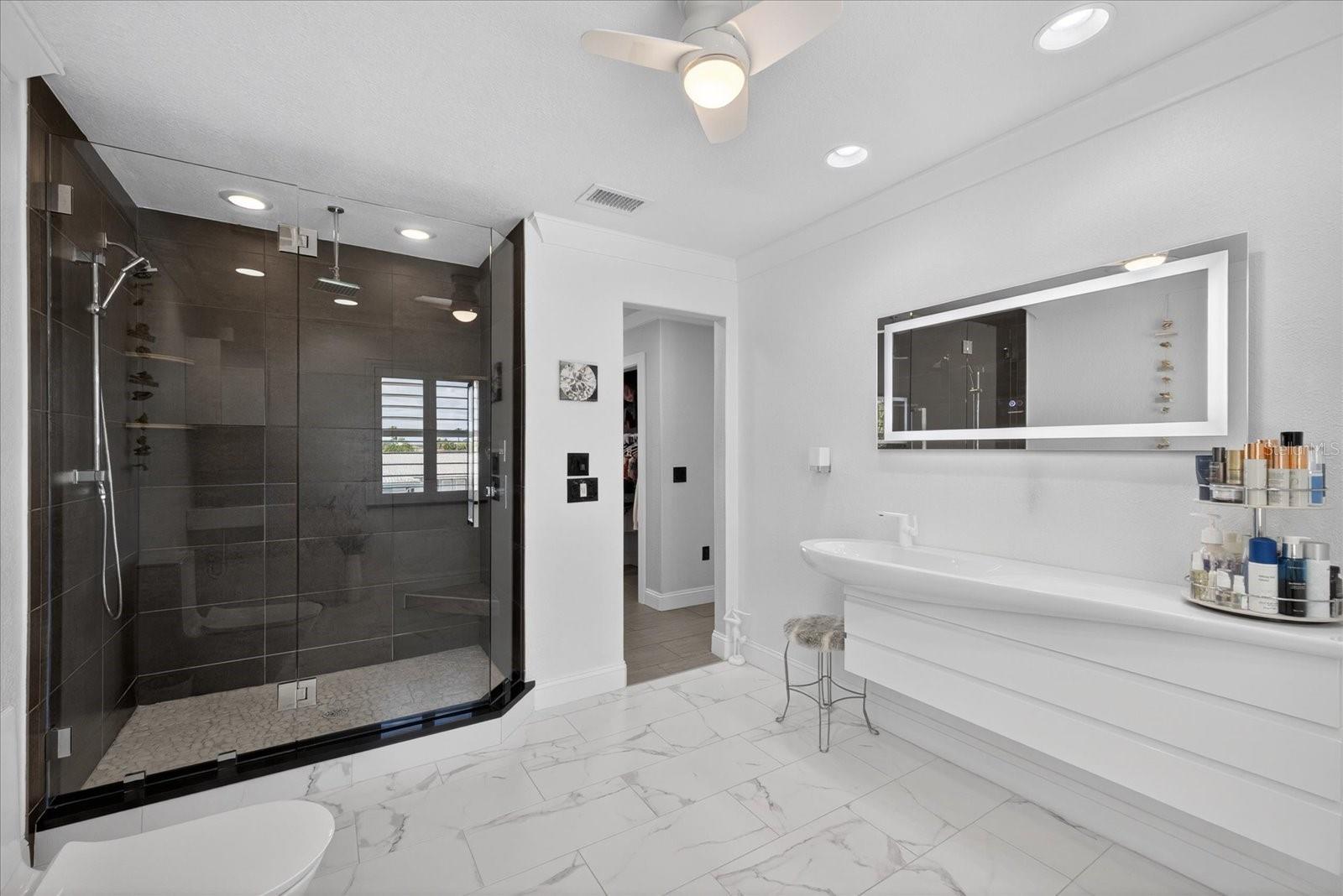 Image 34 of 100 For 5101 Southshore Drive