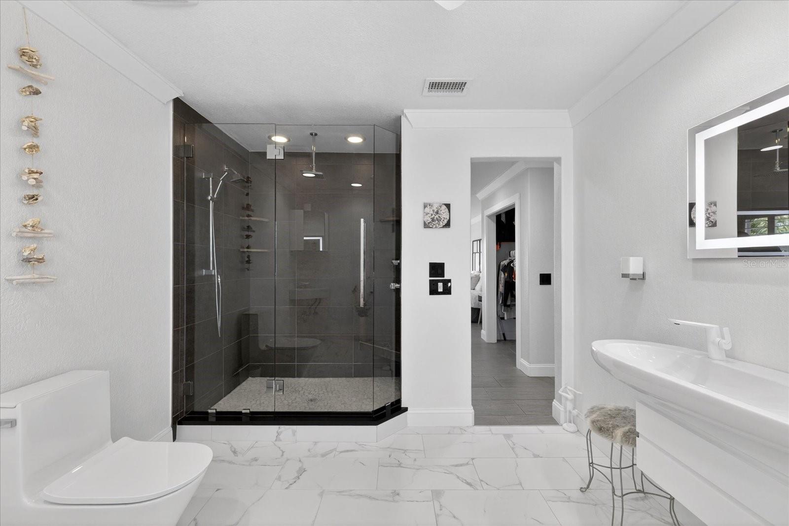 Image 35 of 100 For 5101 Southshore Drive