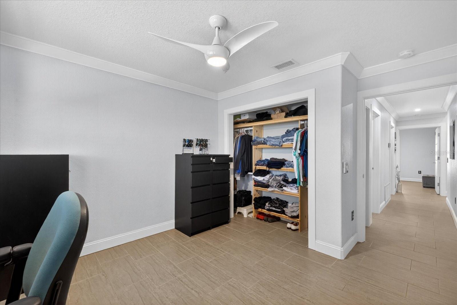 Image 37 of 100 For 5101 Southshore Drive