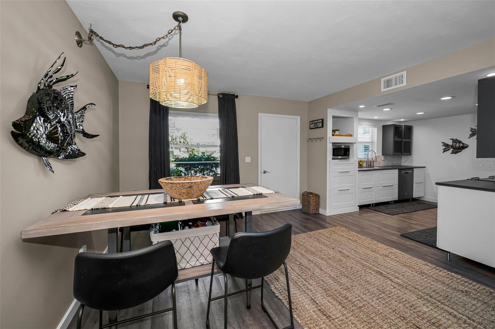 Image 14 of 44 For 1250 Pinellas Avenue 205