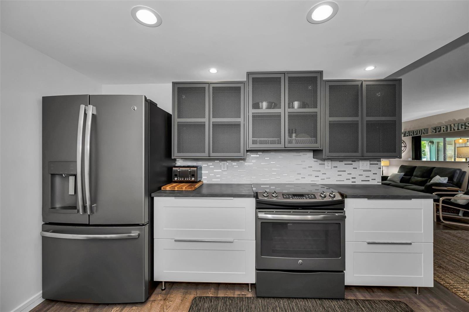 Image 19 of 44 For 1250 Pinellas Avenue 205