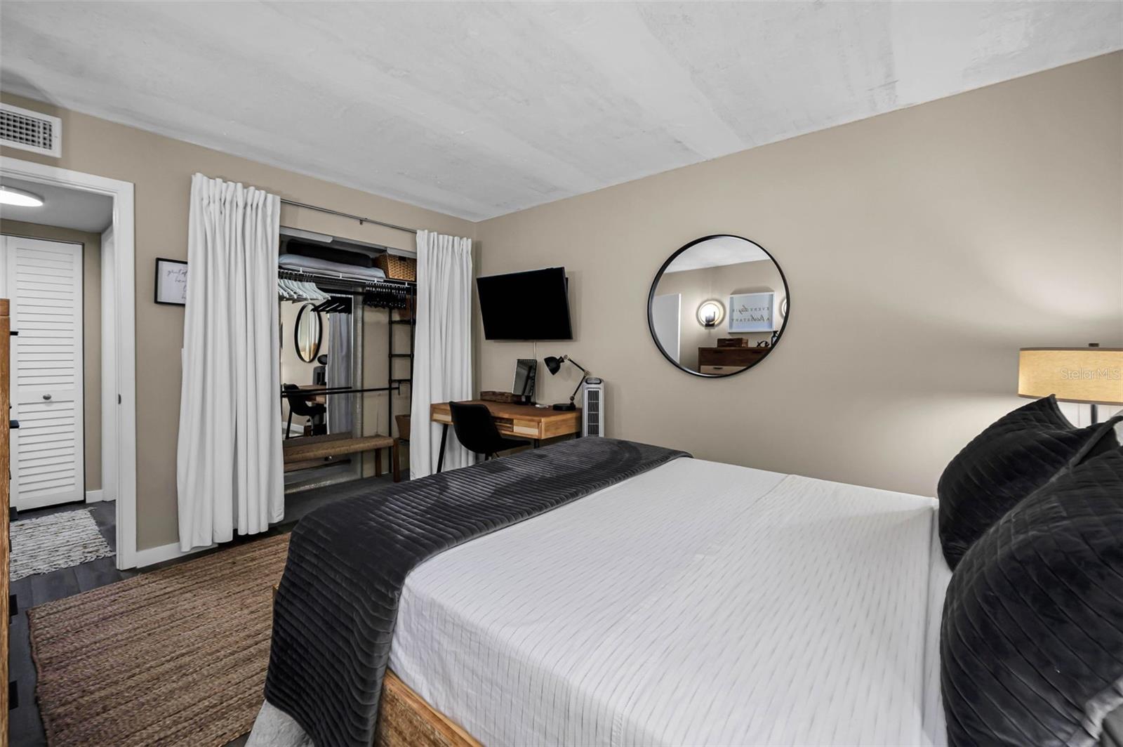 Image 23 of 44 For 1250 Pinellas Avenue 205