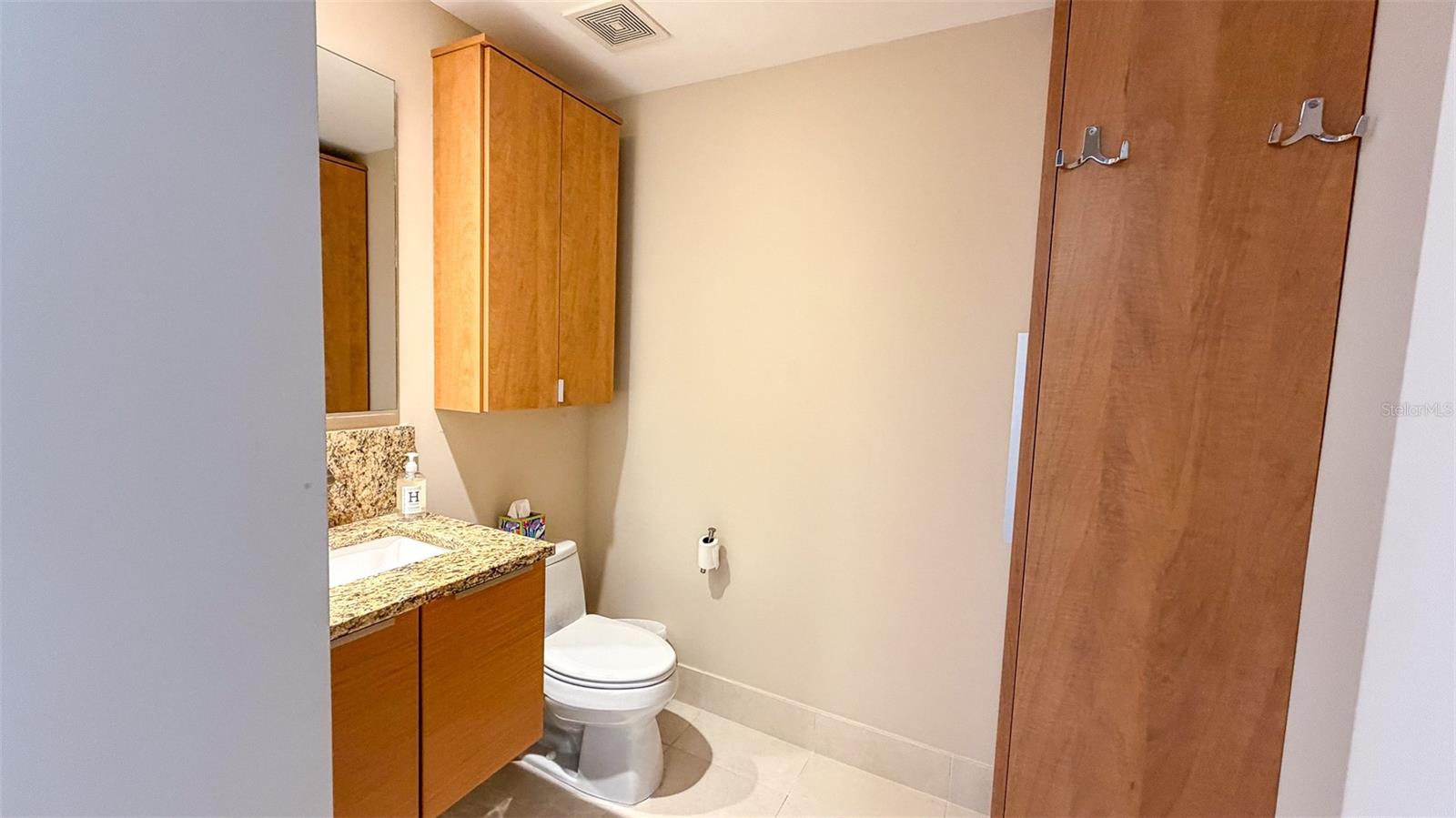 Image 20 of 35 For 175 1st Street S 511