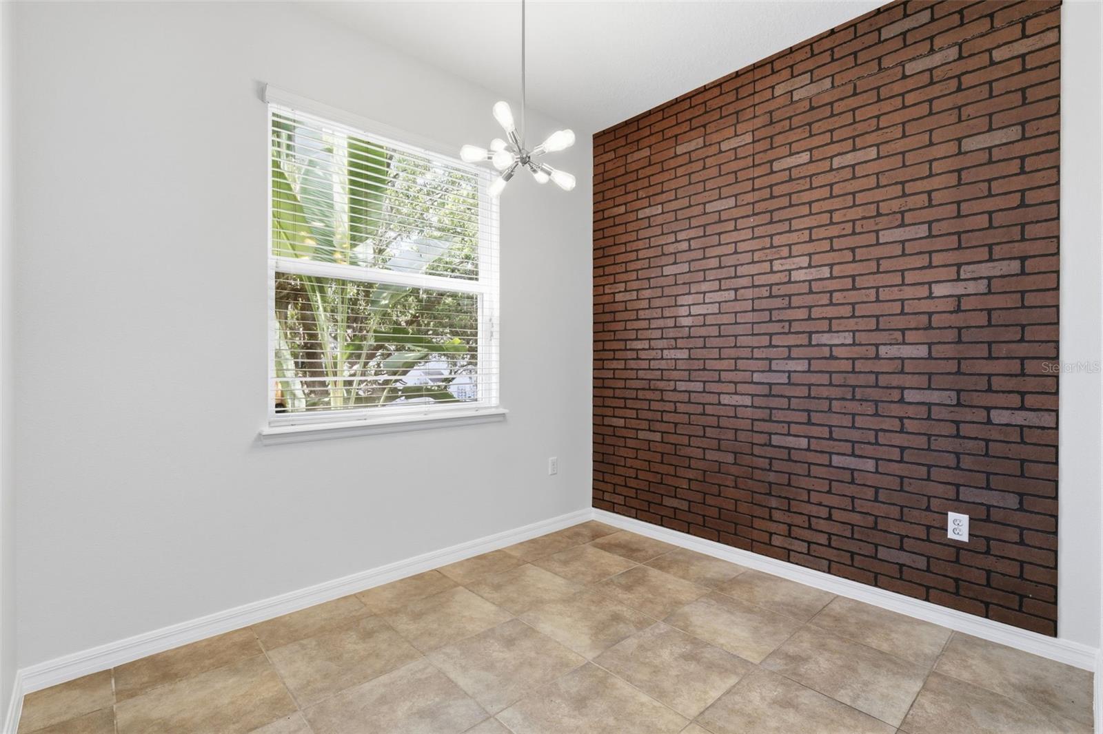 Image 10 of 25 For 8505 Andalucia Field Drive