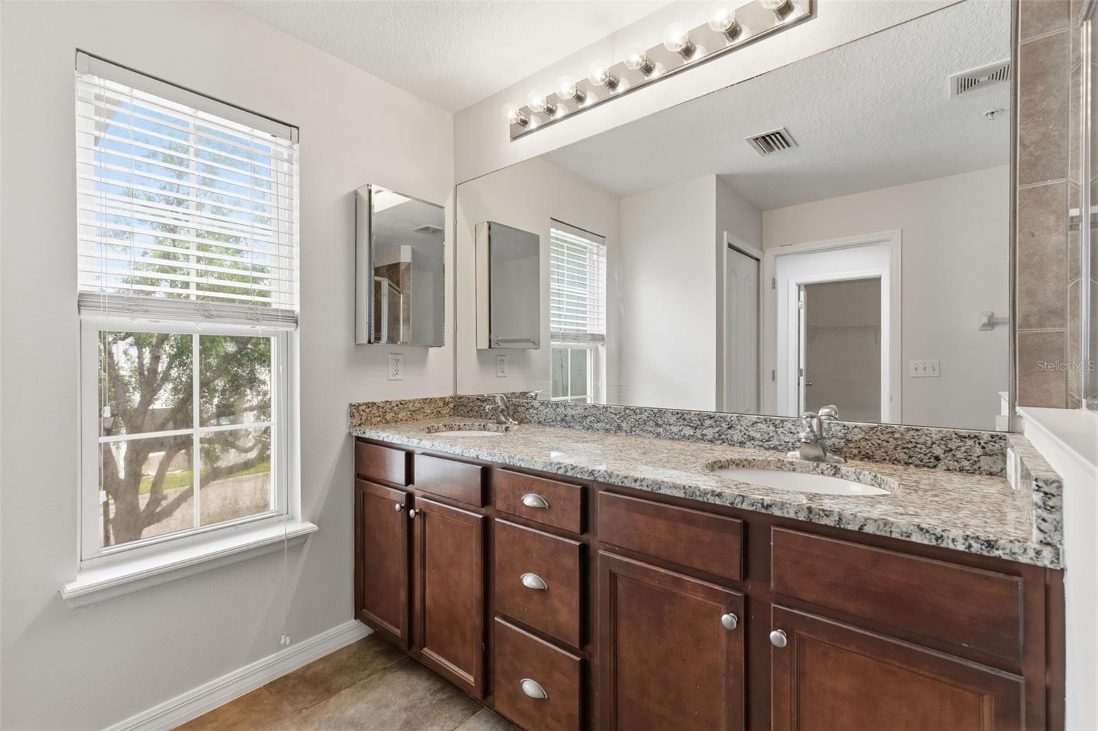 Image 16 of 25 For 8505 Andalucia Field Drive