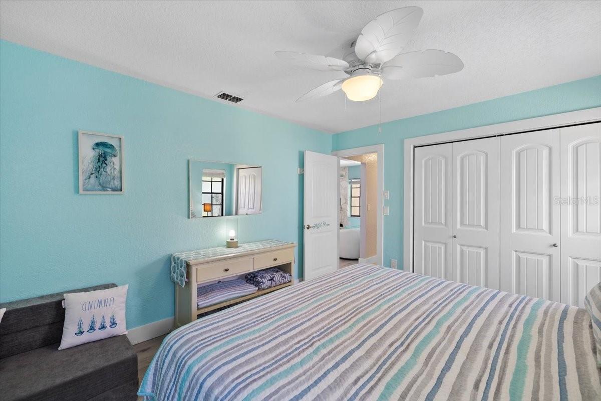 Image 23 of 49 For 4400 Flexer Drive