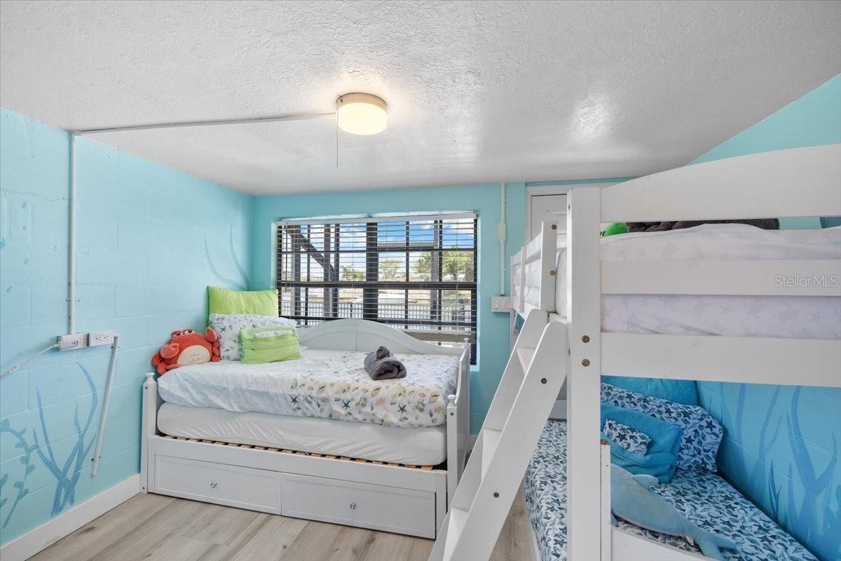 Image 31 of 49 For 4400 Flexer Drive