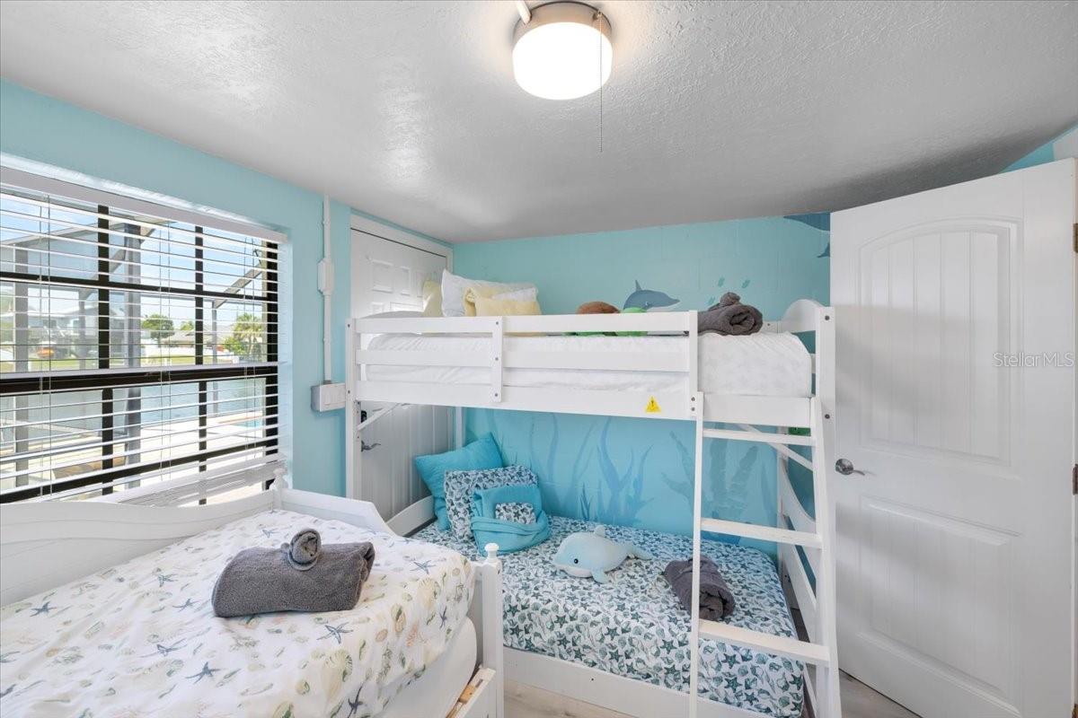 Image 32 of 49 For 4400 Flexer Drive