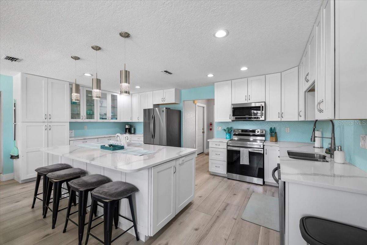 Image 5 of 49 For 4400 Flexer Drive