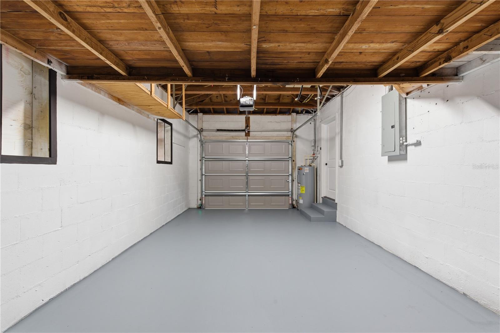 Image 14 of 41 For 923 1st Avenue Nw