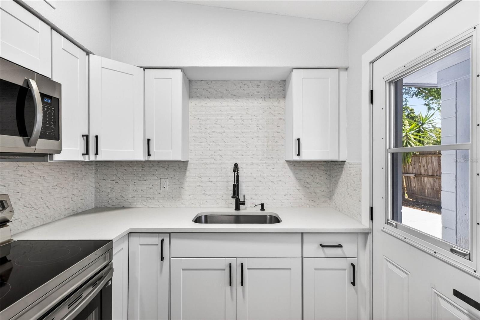 Image 10 of 42 For 4127 12th Avenue S