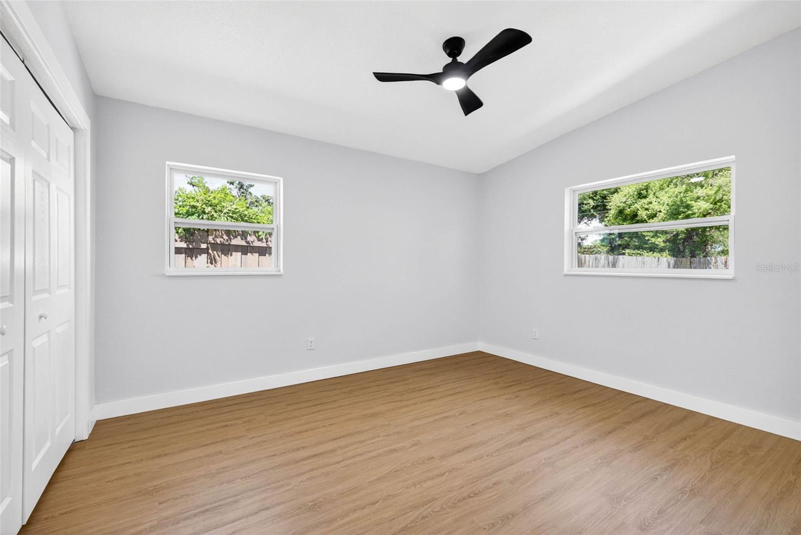 Image 16 of 42 For 4127 12th Avenue S