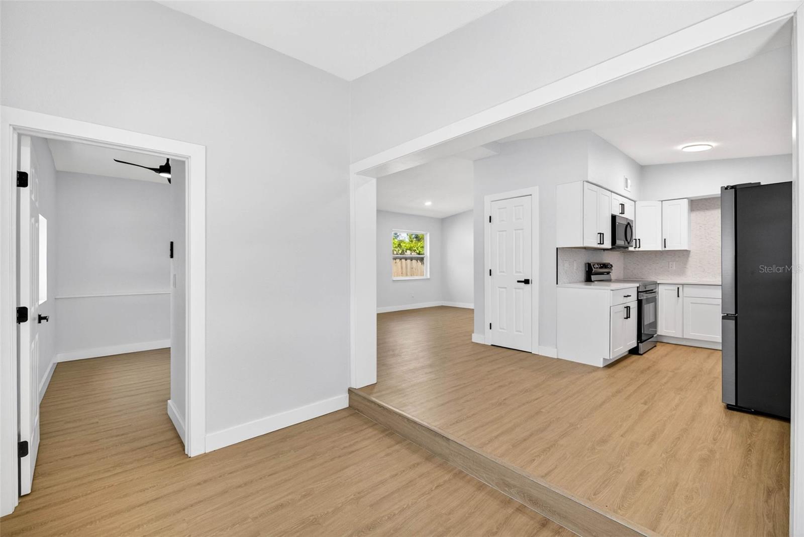 Image 7 of 42 For 4127 12th Avenue S