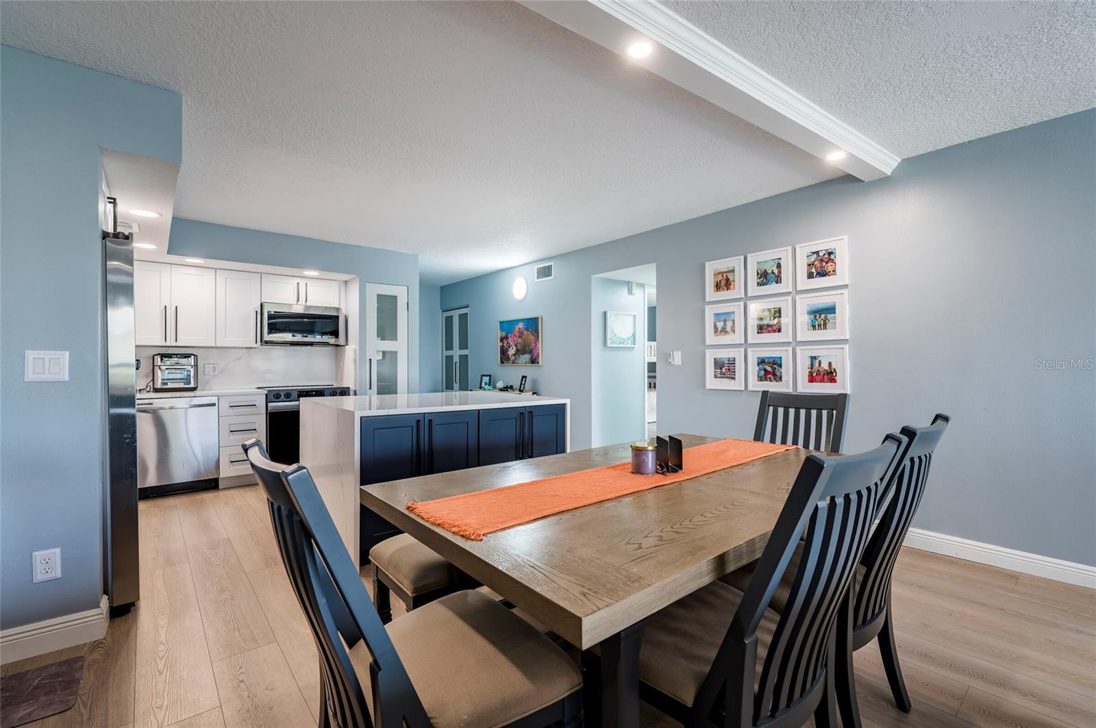 Image 18 of 38 For 855 Bayway Boulevard 308