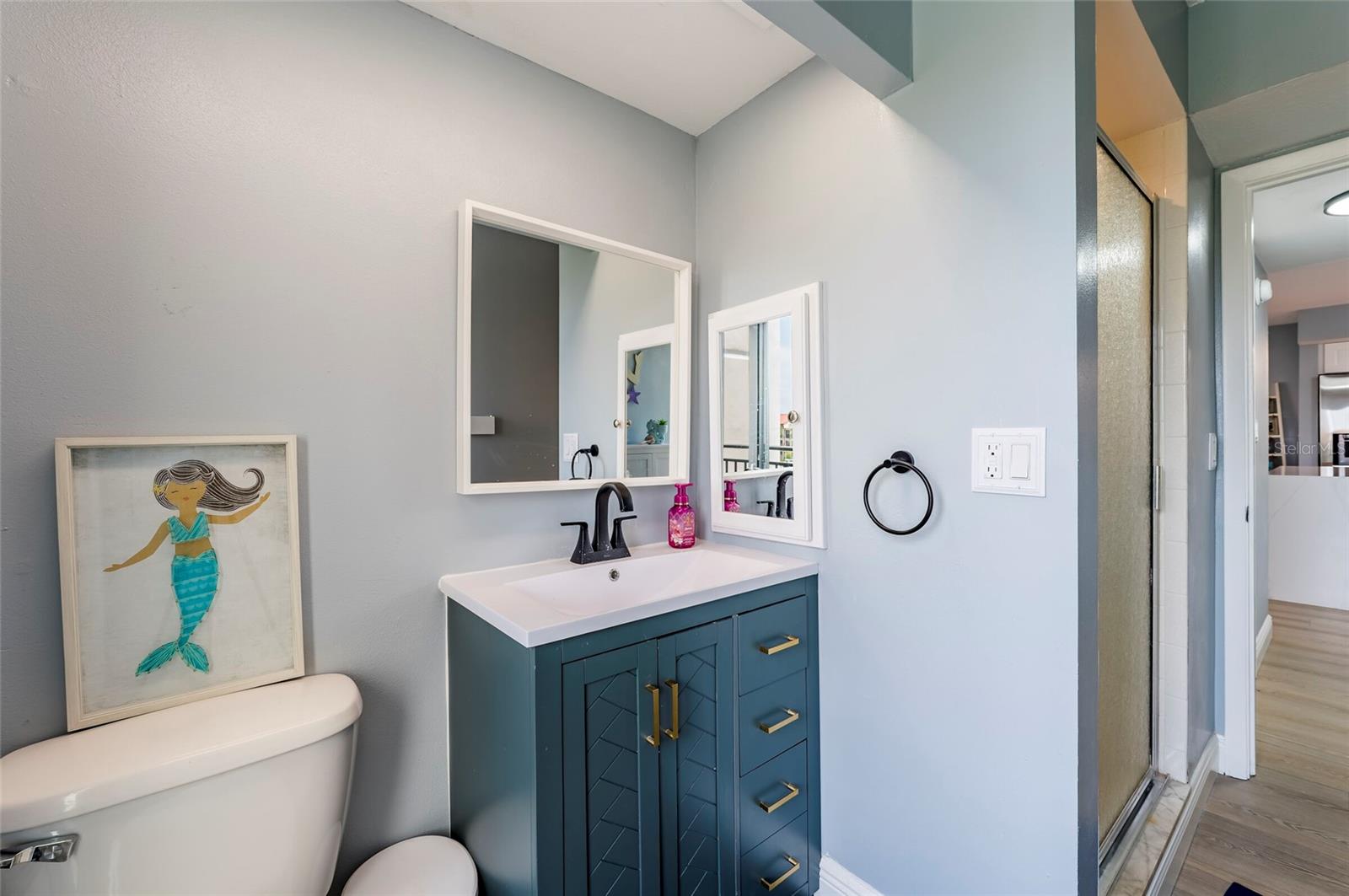 Image 29 of 38 For 855 Bayway Boulevard 308