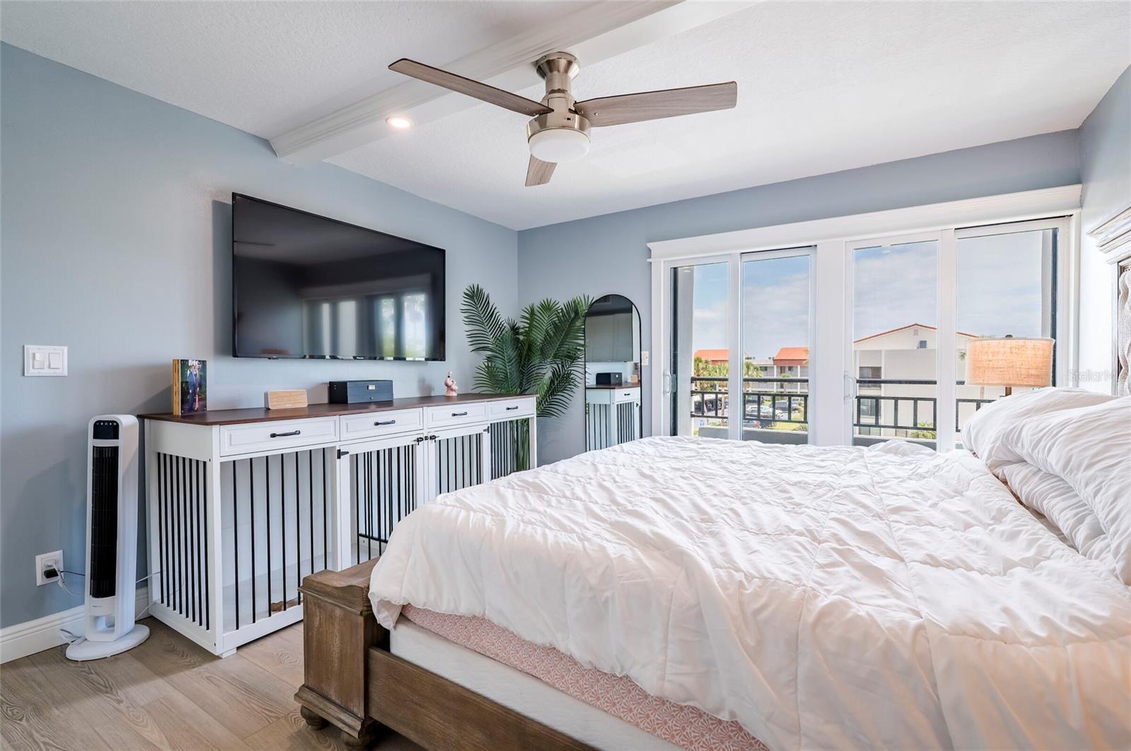 Image 33 of 38 For 855 Bayway Boulevard 308