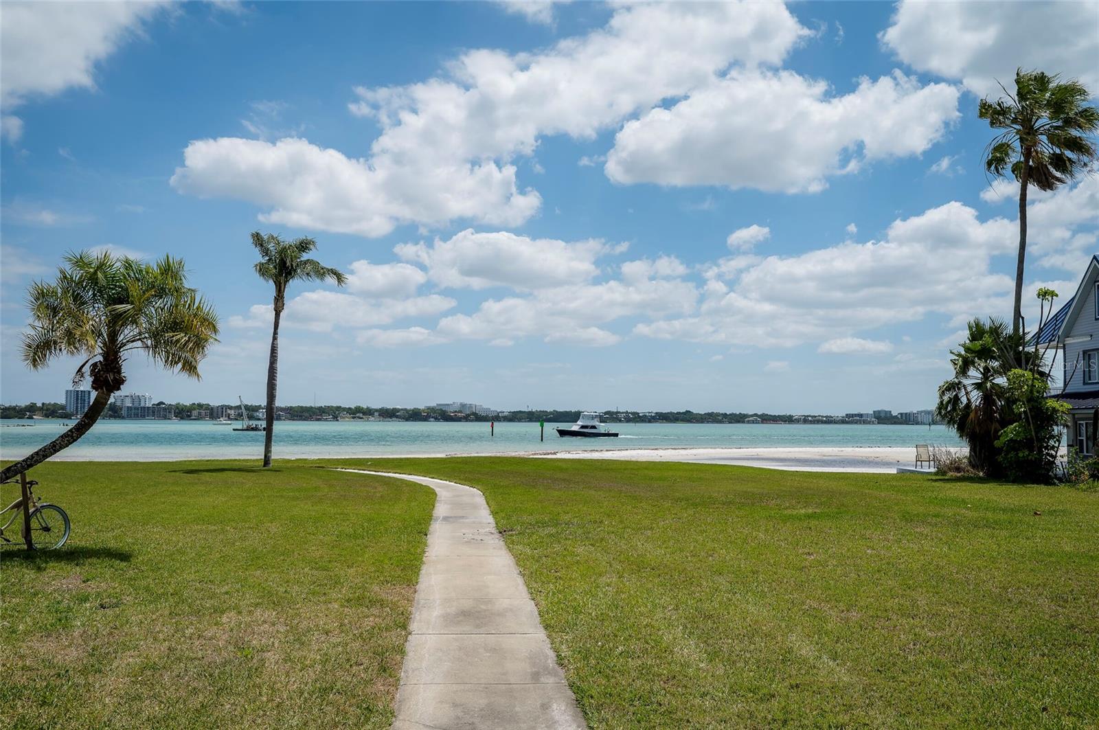 Image 36 of 38 For 855 Bayway Boulevard 308