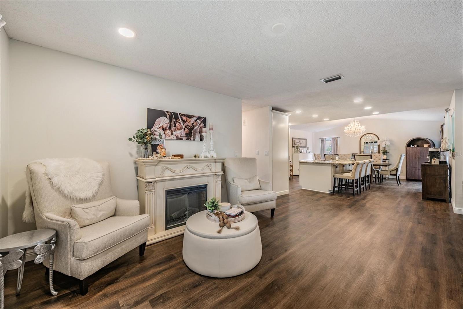 Image 10 of 43 For 3643 Fairway Forest Circle