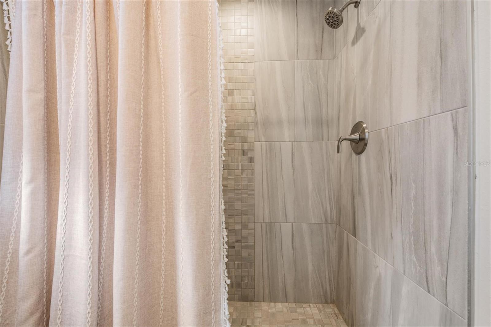 Image 24 of 43 For 3643 Fairway Forest Circle