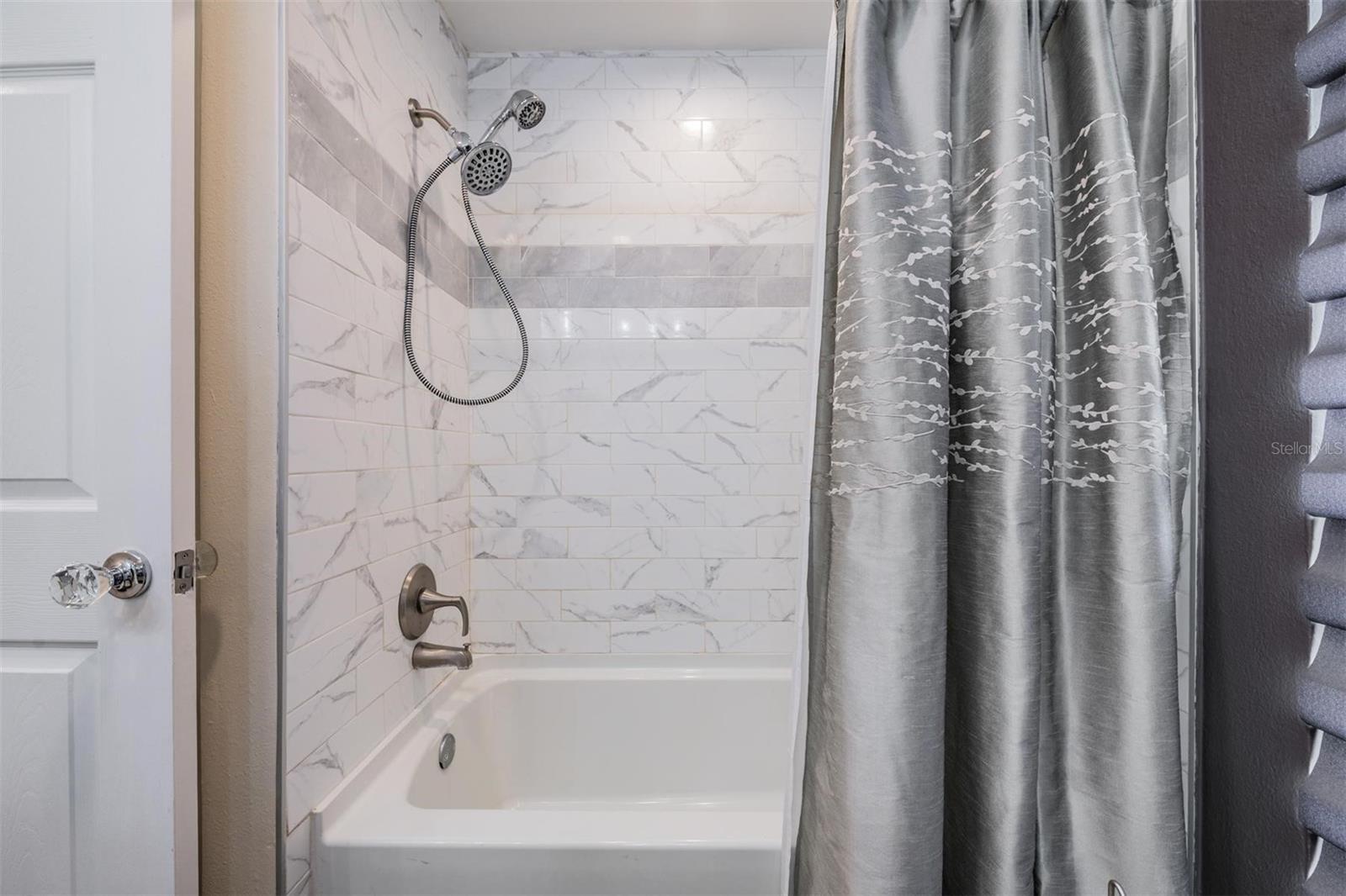 Image 27 of 43 For 3643 Fairway Forest Circle