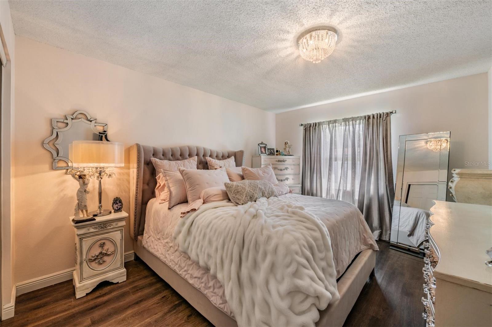 Image 28 of 43 For 3643 Fairway Forest Circle